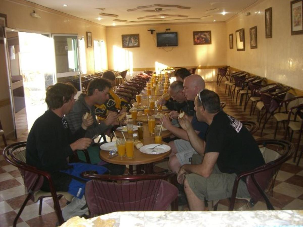 Motel Paris Dakar Selouane 外观 照片